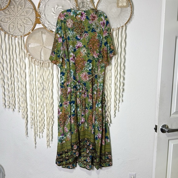 Loralette NWT Journey Maxi Dress in Green Floral Size 26/28 - Picture 9 of 16